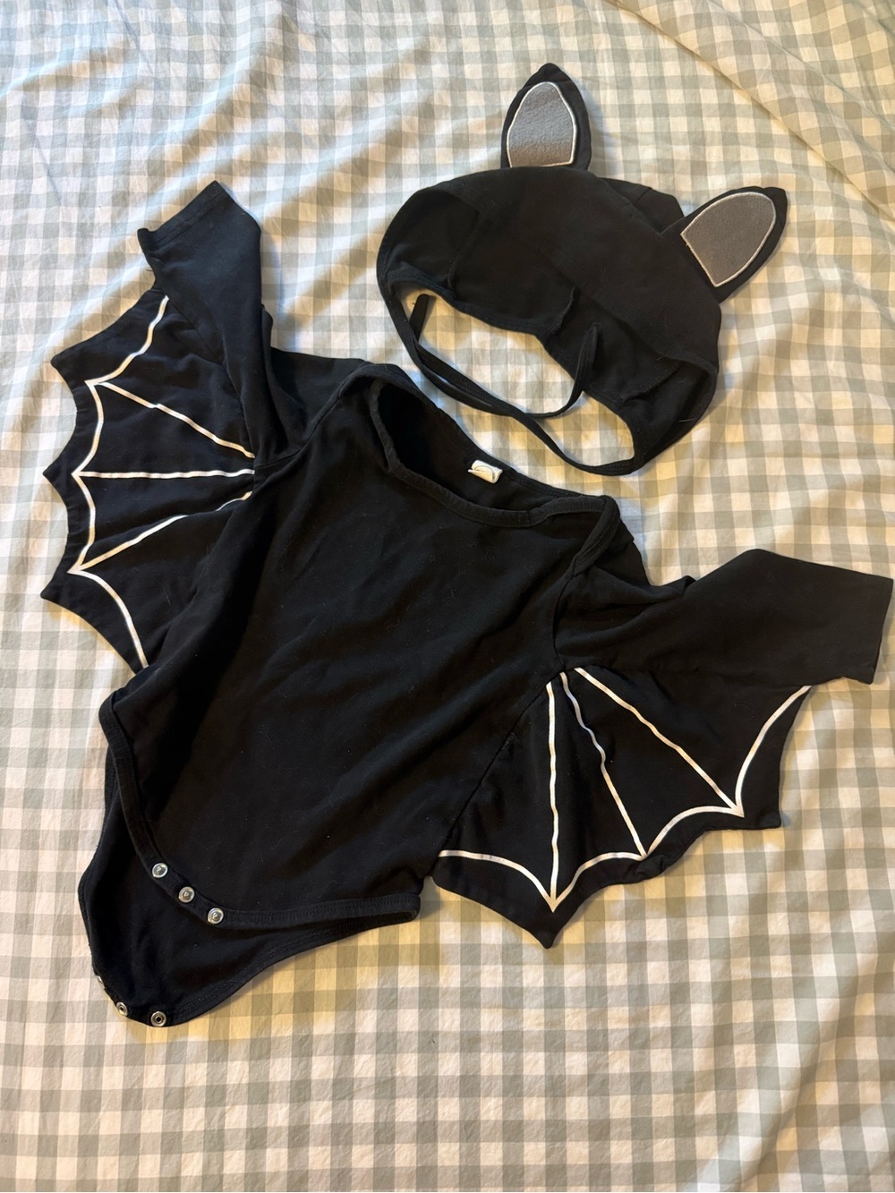 Black Bat Wing Baby Costume Bodysuit with Hat Halloween